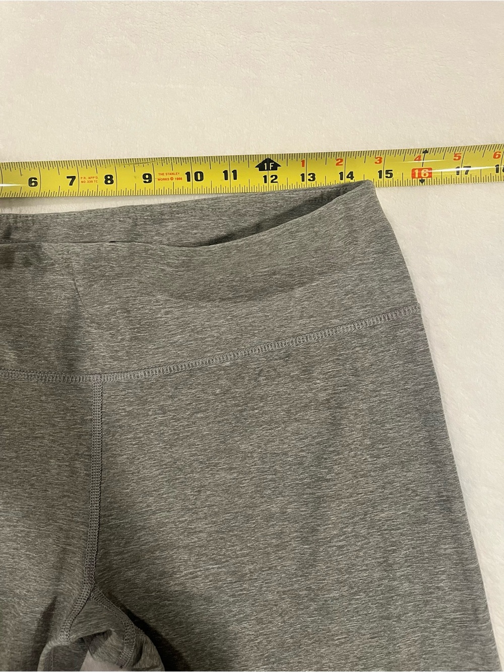 Scorpio Sol Heather Grey High Rise Athletic Leggings - Large - Picture 5 of 7